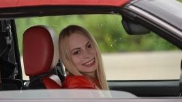 auto girl